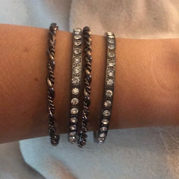 Bebe 4 stackable bangle set - Picture 3 of 3
